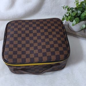 Makeup travel case